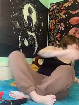 angelbliss10100 online show from 11/25/25, 04:51