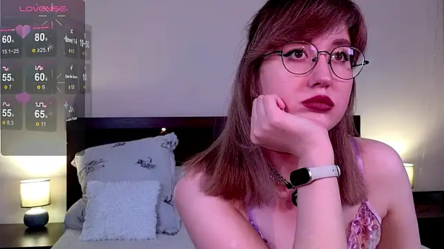 Snapshot of _AlexaFlowers_ chatting on 05/29/26, 10:46 AlexaFlowers online show from 05/29/26, 10:46