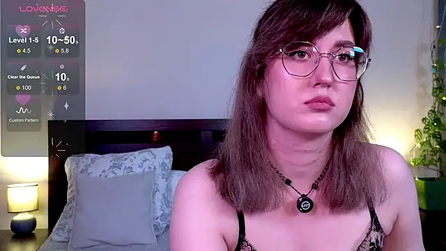 Snapshot of _AlexaFlowers_ chatting on 07/03/26, 11:16 AlexaFlowers online show from 07/03/26, 11:16