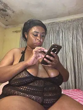 Snapshot of KINKYBOOTI22 chatting on 04/02/26, 04:37 KINKYBOOTI22 online show from 04/02/26, 04:37