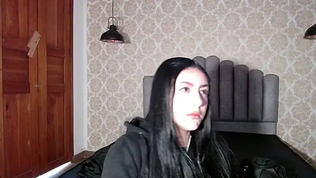 Megara 25 online show from 09/10/25, 12:16