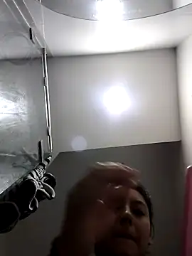 Megara 25 online show from 12/19/25, 12:12