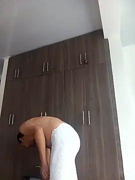 stivenlujan69 online show from 01/11/26, 03:06