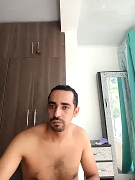 stivenlujan69 online show from 01/14/26, 04:12