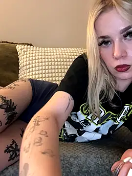 marnemzavar444 online show from 09/27/25, 08:36