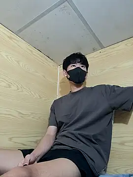 Minh online show from 12/15/25, 03:38