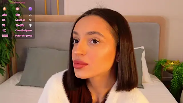 AdoraCortes online show from 04/07/26, 05:08