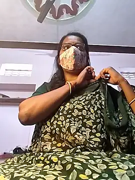 Snapshot of sexy_aaru chatting on 11/13/25, 05:28 sexy aaru online show from 11/13/25, 05:28