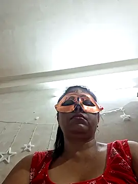 SIMIHOT online show from 11/05/25, 03:23