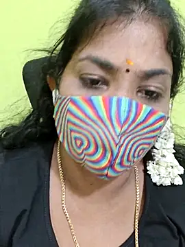 Snapshot of Tamil_Mithra chatting on 04/22/26, 09:49 Tamil Mithra online show from 04/22/26, 09:49