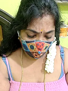 Snapshot of Tamil_Mithra chatting on 04/23/26, 06:32 Tamil Mithra online show from 04/23/26, 06:32
