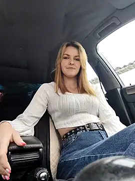 YOOUR EVAA online show from 02/13/26, 08:43