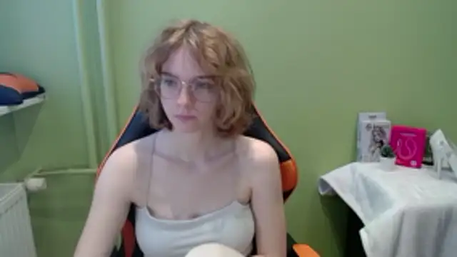 juicyPenny online show from 11/21/25, 07:29