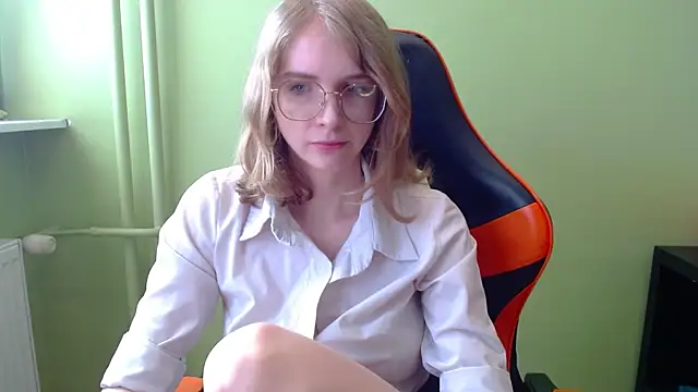 juicyPenny online show from 04/11/26, 07:56