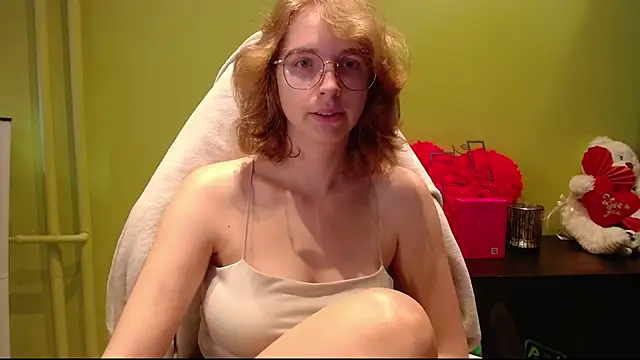 Snapshot of juicyPenny chatting on 07/11/26, 06:27 juicyPenny online show from 07/11/26, 06:27