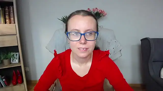 Snapshot of sweetxLizzy chatting on 05/18/26, 04:18 sweetxLizzy online show from 05/18/26, 04:18