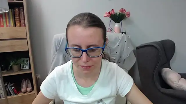 Snapshot of sweetxLizzy chatting on 06/01/26, 04:25 sweetxLizzy online show from 06/01/26, 04:25