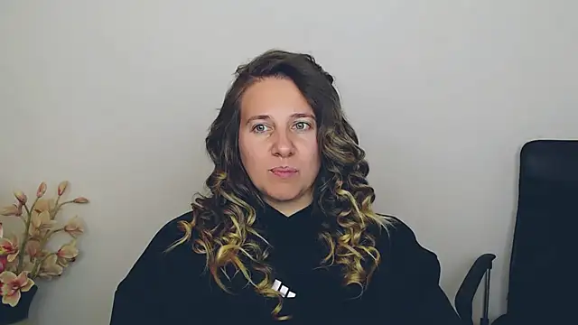 Darklure  online show from 09/29/25, 04:01