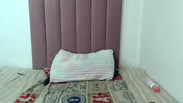 Abby 108 online show from 09/28/25, 01:44