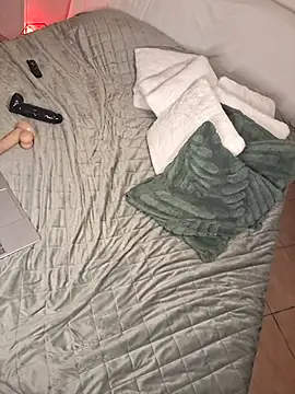 milfevapeccato online show from 09/10/25, 02:39