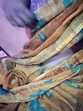 Snapshot of dream_Naughty_girl chatting on 10/30/25, 01:07 dream Naughty girl online show from 10/30/25, 01:07