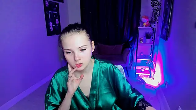Snapshot of Leila_xxBaby chatting on 10/03/25, 12:46 Leila xxBaby online show from 10/03/25, 12:46