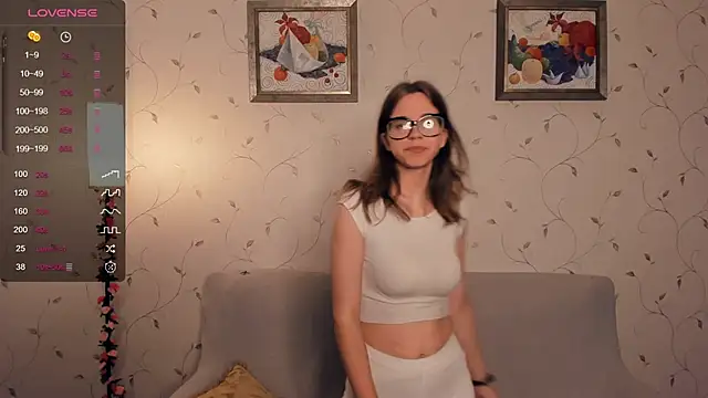 JoanBaggott online show from 11/04/25, 08:19