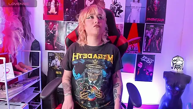 mistresscrowley666 online show from 06/26/26, 07:07