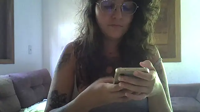 Blue Liz online show from 04/27/26, 05:33