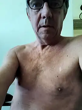 Richard Crane online show from 12/18/25, 01:06