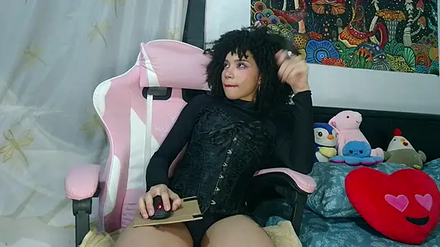 bettyboo2801 online show from 04/07/26, 05:30