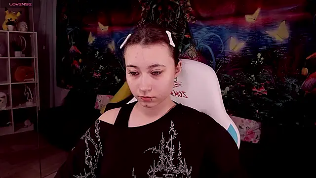 ClaraParks online show from 03/26/26, 07:30