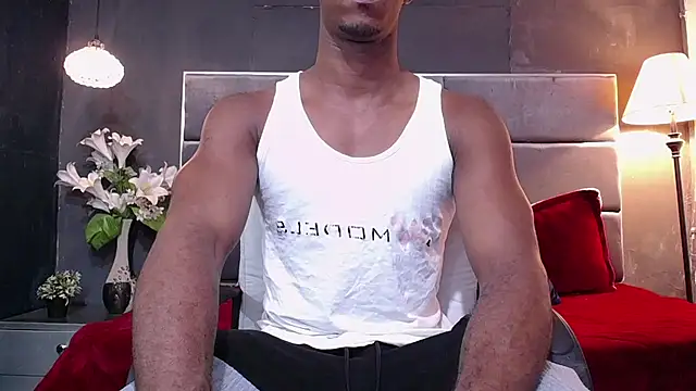 Snapshot of blackbignude chatting on 09/27/25, 01:21 blackbignude online show from 09/27/25, 01:21