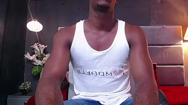 Snapshot of blackbignude chatting on 10/10/25, 01:37 blackbignude online show from 10/10/25, 01:37