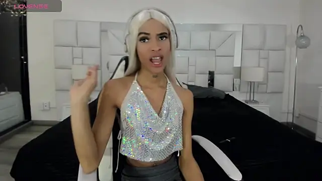 Dahlia Moss online show from 11/29/25, 03:31