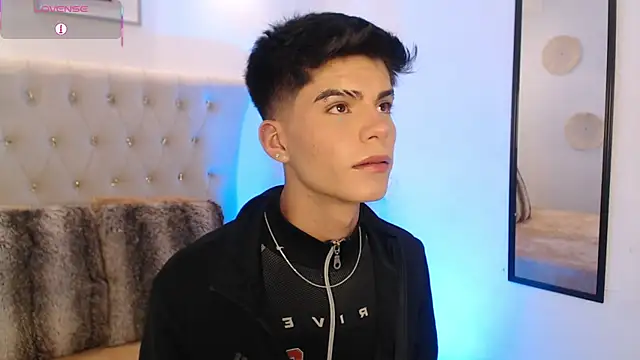 Dulcey  online show from 09/28/25, 01:00