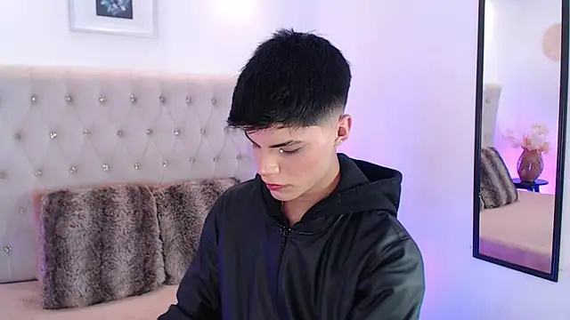 Dulcey  online show from 11/06/25, 04:02