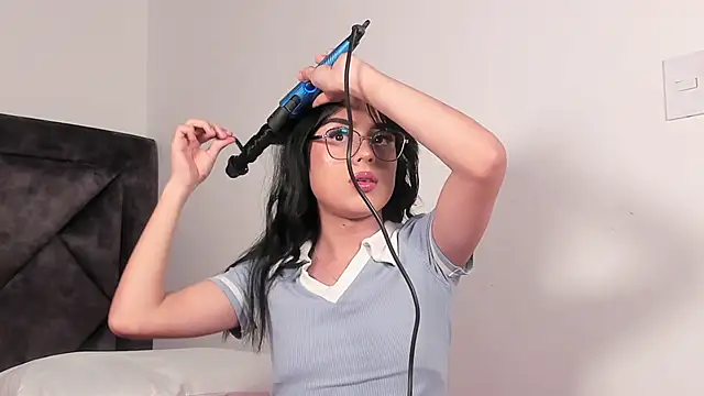 Snapshot of SamanthaRivas_ chatting on 09/26/25, 11:31 SamanthaRivas online show from 09/26/25, 11:31