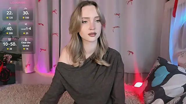 EllaBloom online show from 01/12/26, 11:37