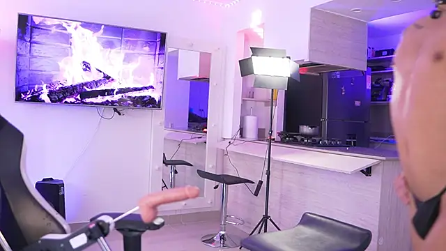 Snapshot of sebas_palacioo chatting on 09/23/25, 08:34 sebas palacioo online show from 09/23/25, 08:34