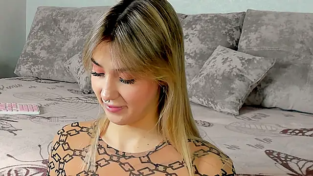 Bella svon online show from 11/16/25, 09:26