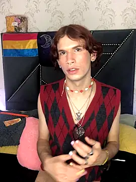 danny rios20 online show from 09/19/25, 03:52