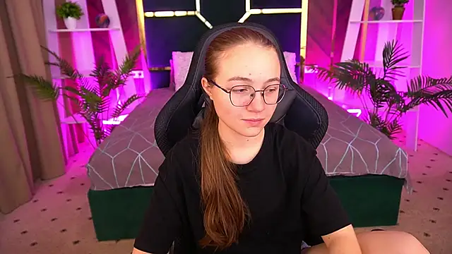 ArrinaWairr online show from 11/05/25, 08:58