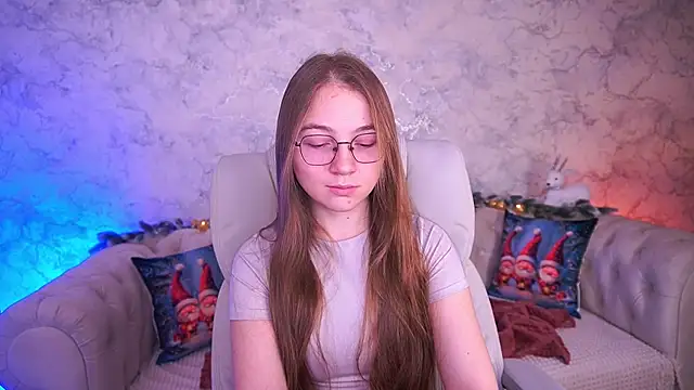 ArrinaWairr online show from 12/22/25, 08:44