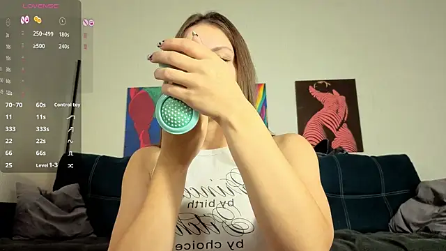 TrixiBell online show from 09/27/25, 04:28