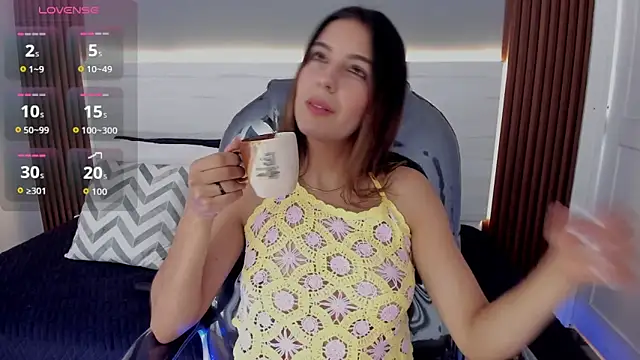 Emmy Meadows online show from 10/02/25, 07:21