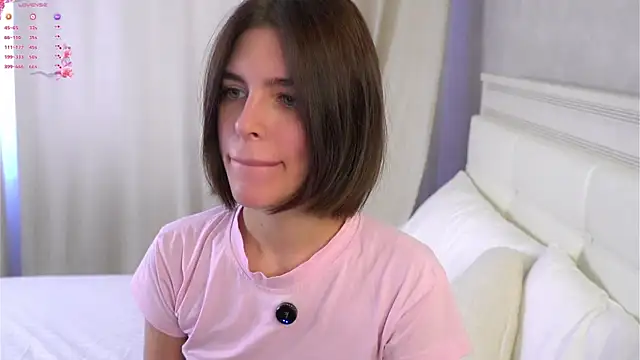 EleneButton online show from 05/04/26, 01:01