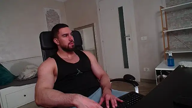 IvanHydee online show from 03/27/26, 05:46