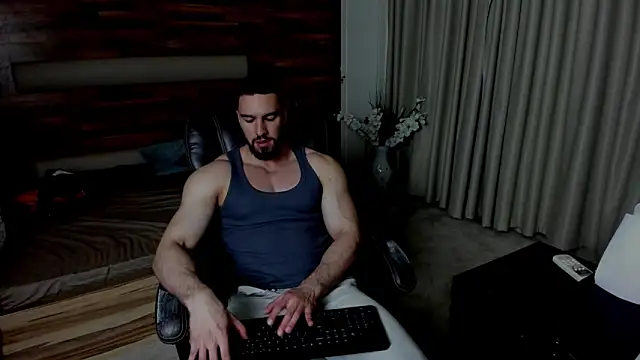 IvanHydee online show from 04/17/26, 04:37