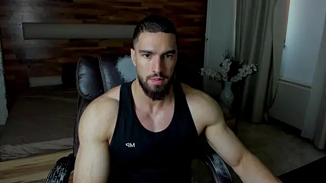 Snapshot of IvanHydee chatting on 06/19/26, 04:17 IvanHydee online show from 06/19/26, 04:17